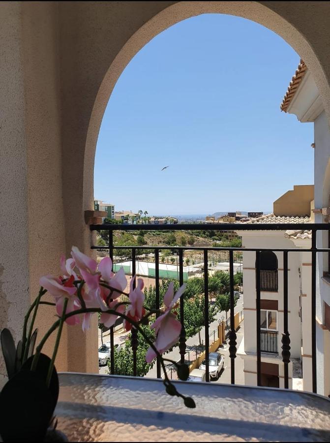 موتيكْتْساميل Md Cheap'N Chic Alicante المظهر الخارجي الصورة