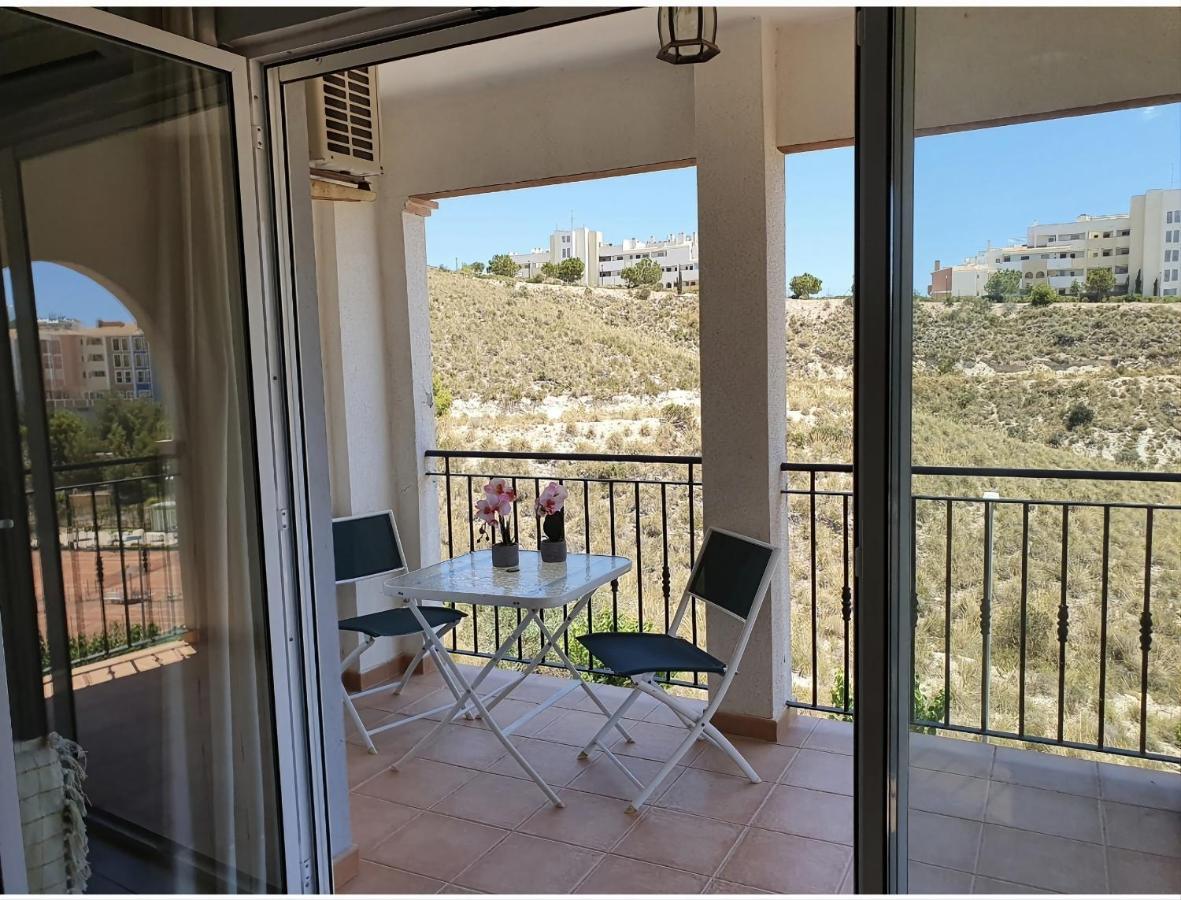 موتيكْتْساميل Md Cheap'N Chic Alicante المظهر الخارجي الصورة